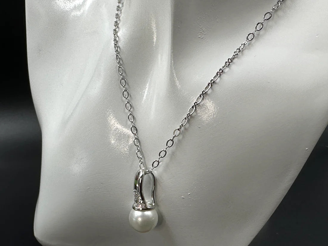 Pearl AD Pendant Set