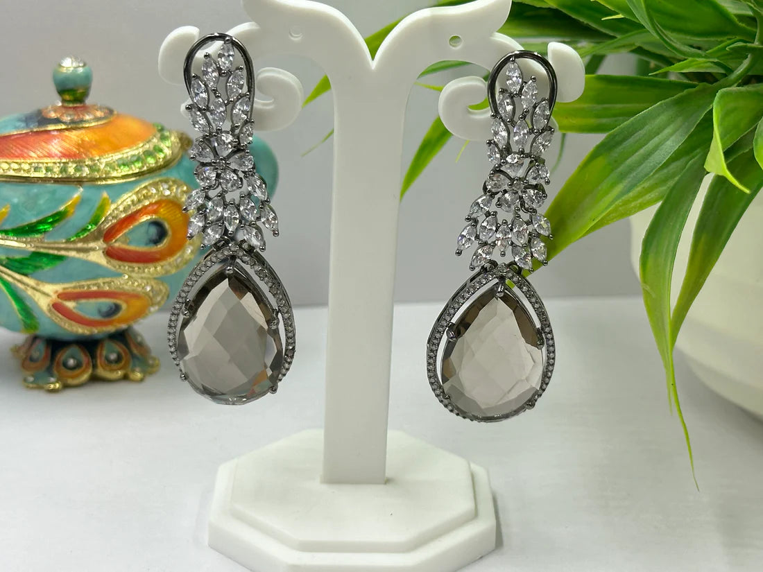 NESACCESSORIES ELEGANT AD AND GEM STONE EARRINGS