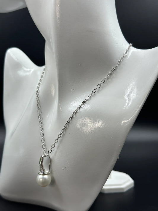 PEARL AND AD STUDDED PENDENT SET