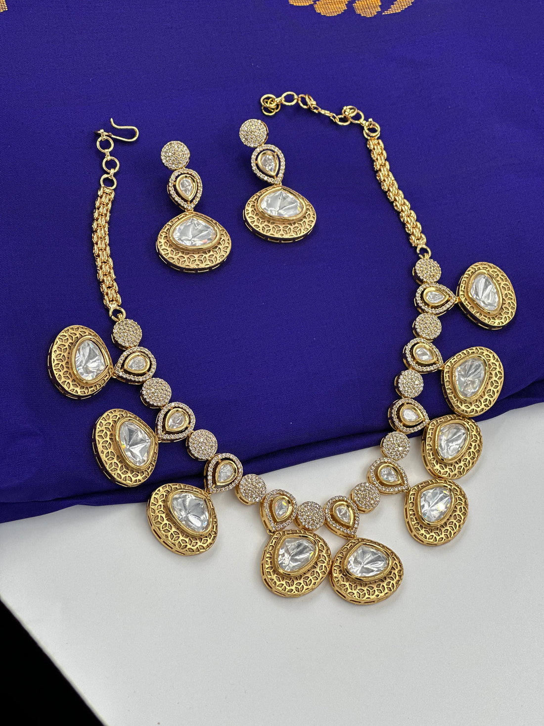 Kundan Necklace Set
