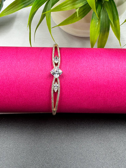 Solitaire Steel Bracelet