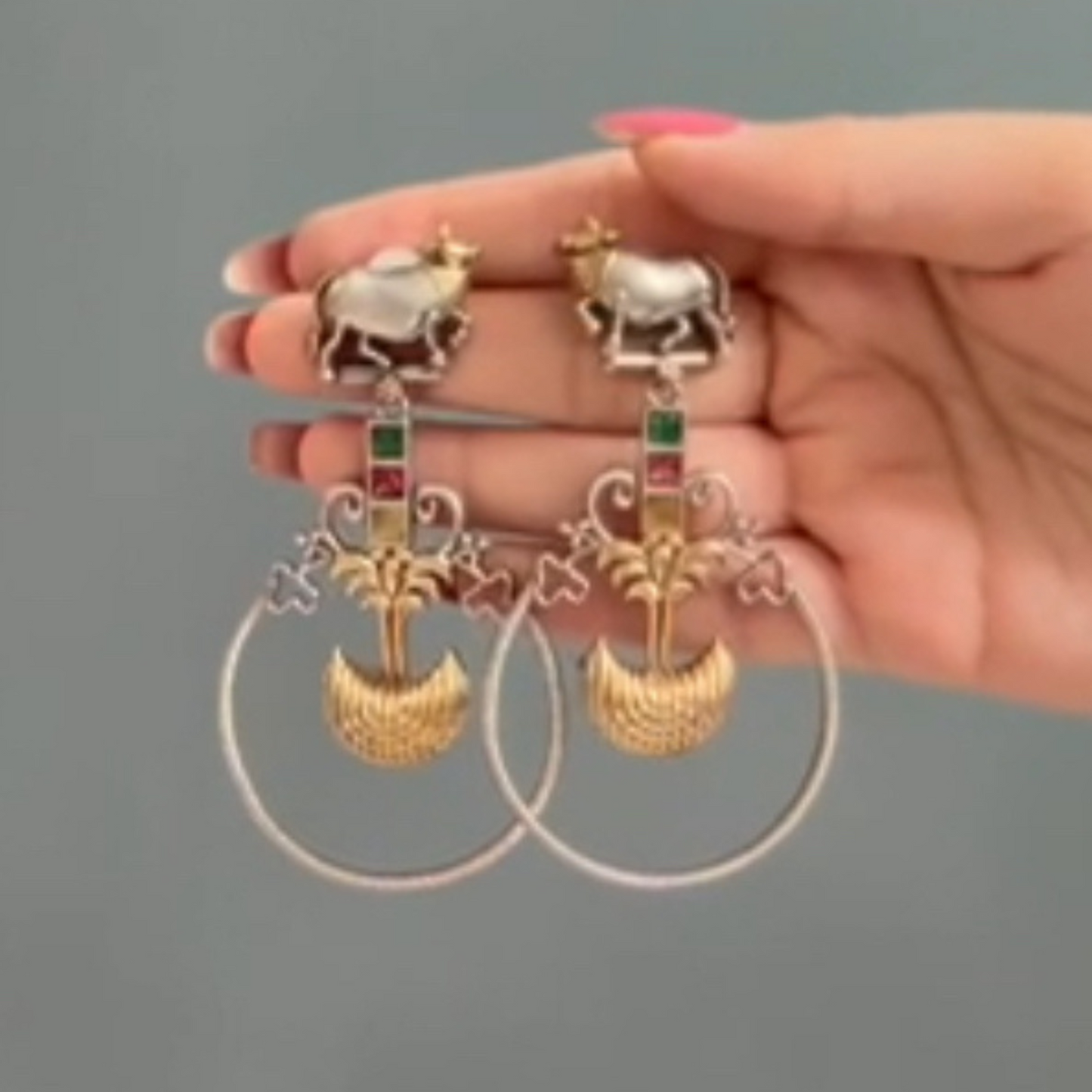 Arshiya Traditional Oxidised Nandi Earring