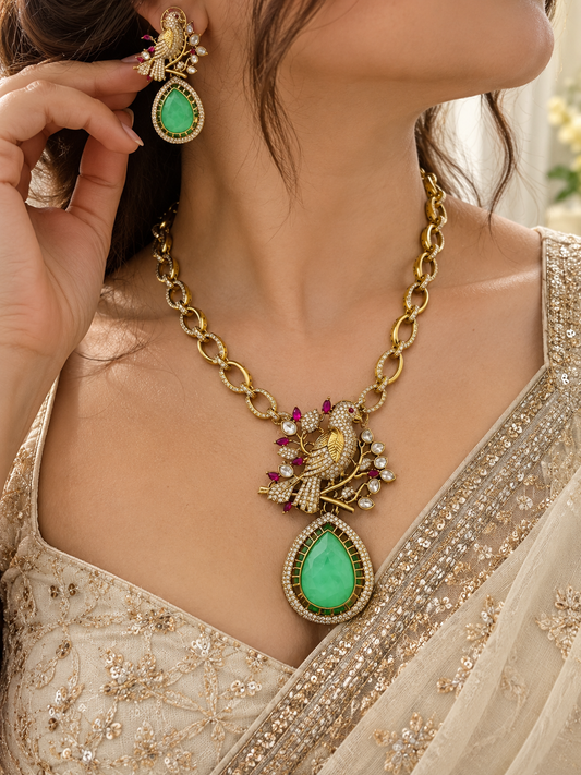 Green Stone Bird Necklace Set