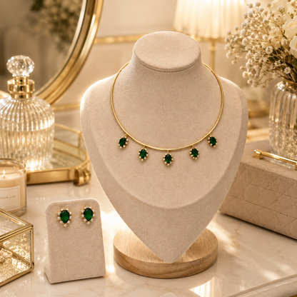 Green Stone Necklace Set