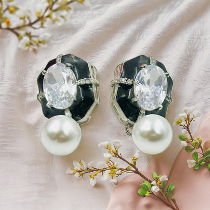 Black Stone Pearl Earrings