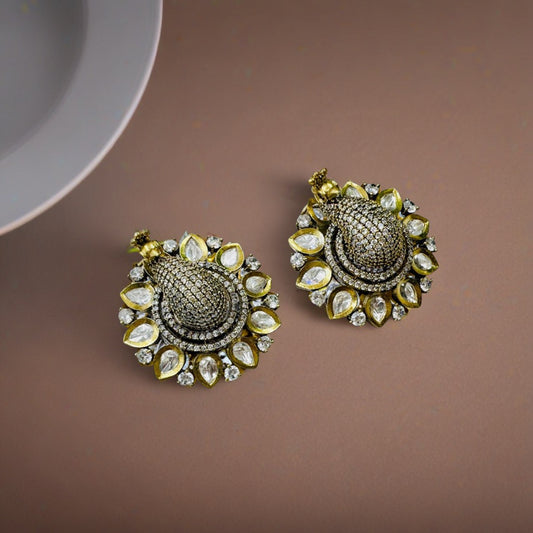 ELEGANT ANTIQUE KUNDAN AND AD STUDDED PEACOCK DESIGNED EARRING