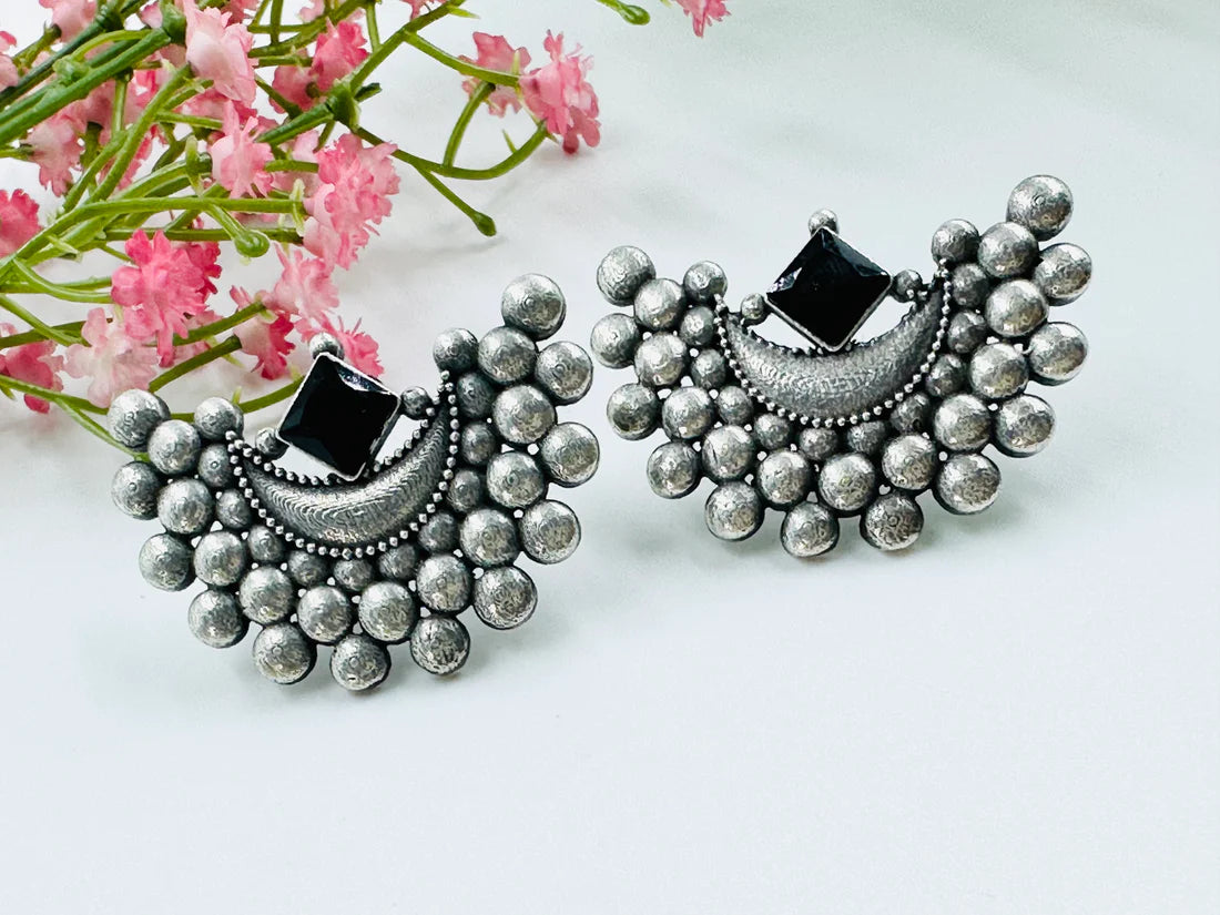 ELEGANT SILVER OXIDISED EARRINGS / TOPS
