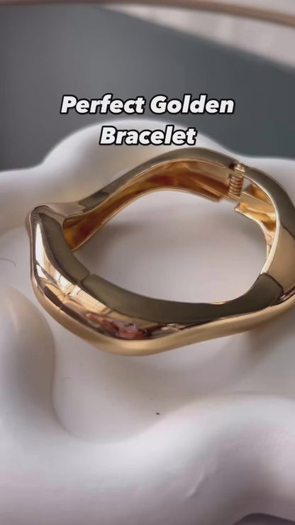 Liquid Wave Hinged Bangle